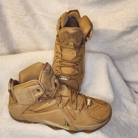 Lebron XXI EXT QS - Picture 2 of 8